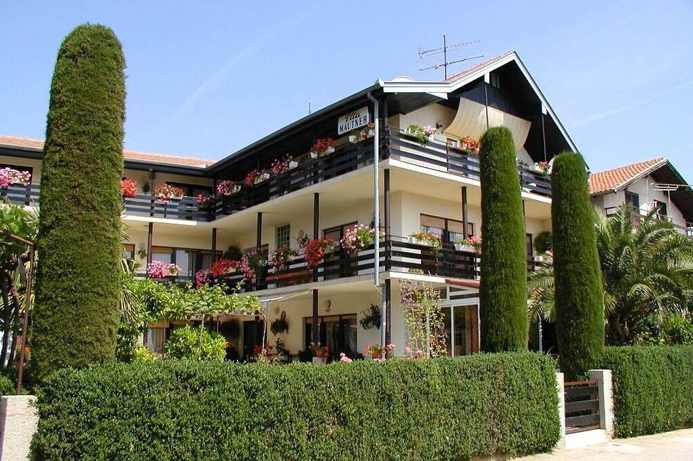 Room in Vodice with Terrace, Air condition, Wifi (4826-2) in Vodice, Šibenik-Knin