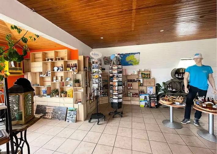 Casa rodante para 3 personas, con terraza, Se admiten mascotas - 1