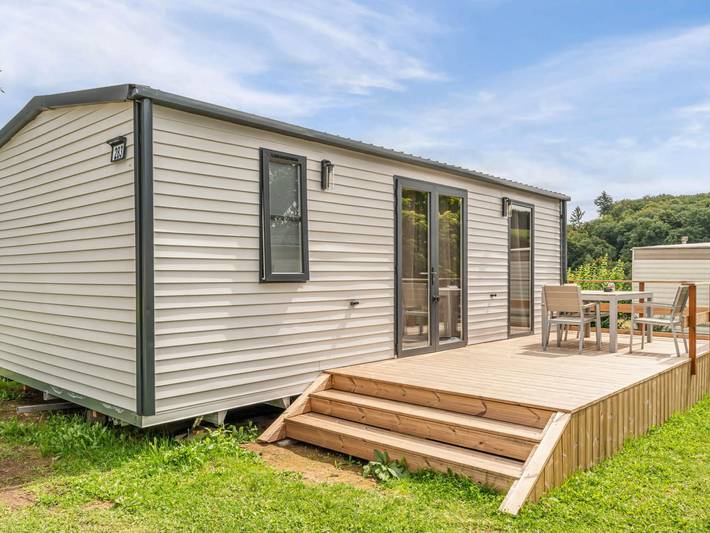 Location de vacances pour 4 personnes, avec terrasse et piscine à Bouillon