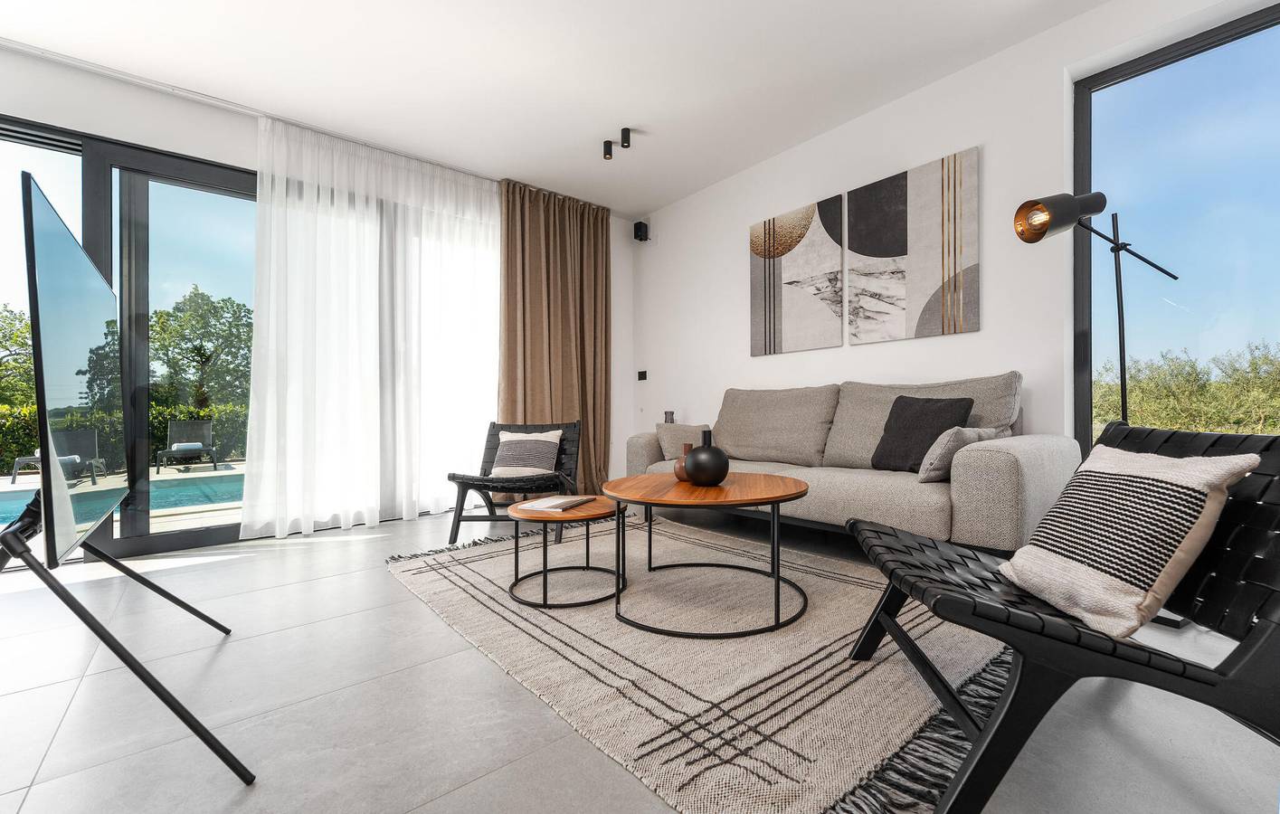 Modernes Apartment mit 2 Schlafzimmern, Pool, WLAN und Zugang zum Strand in Poreč, Grad Poreč