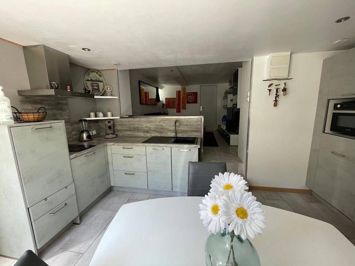 Appartement entier, Les 3 marguerites in Luzenac, Pyrénées