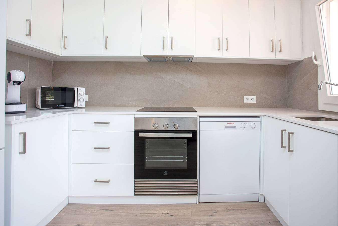 Familie-vakantieappartement 'Poblat 86' met airconditioning, foto 6