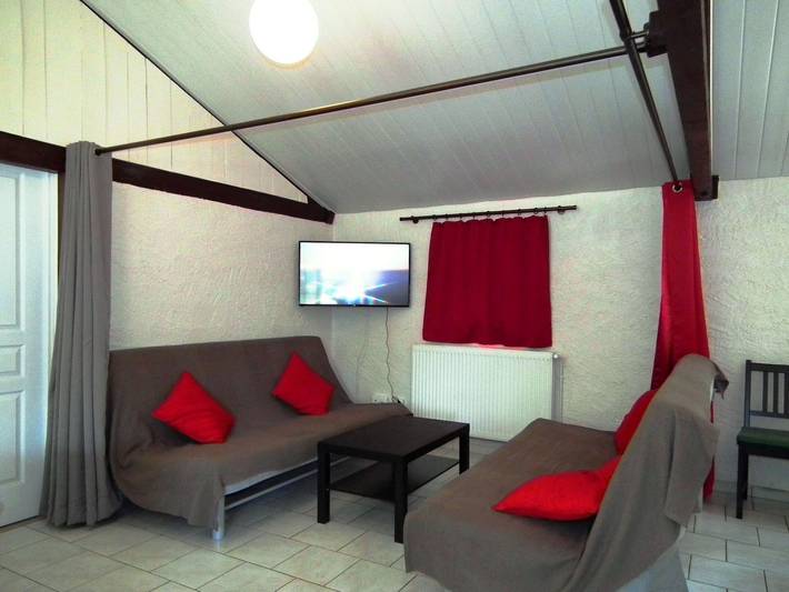 Feriendorf im Périgord Großes Ferienhaus für 18 oder 20 Personen. in Gavaudun, Villeneuve-sur-Lot und Umgebung