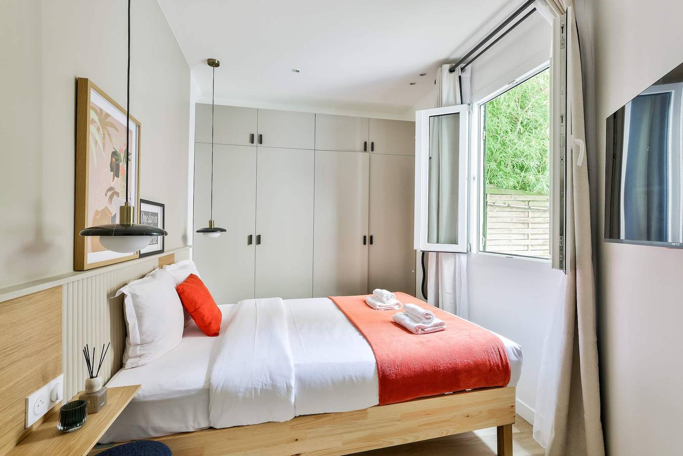 Ganze Wohnung, 2Br Courtyard Retreat on Paris’ Edge - Boulogne in Boulogne-Billancourt, Hauts-de-Seine