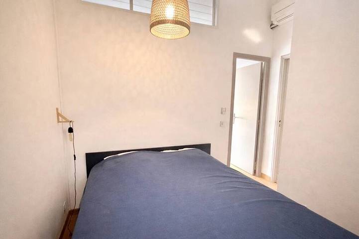 Casa luminosa con aire, terraza y parking, cerca de la playa in San Ciprianu, Lecci