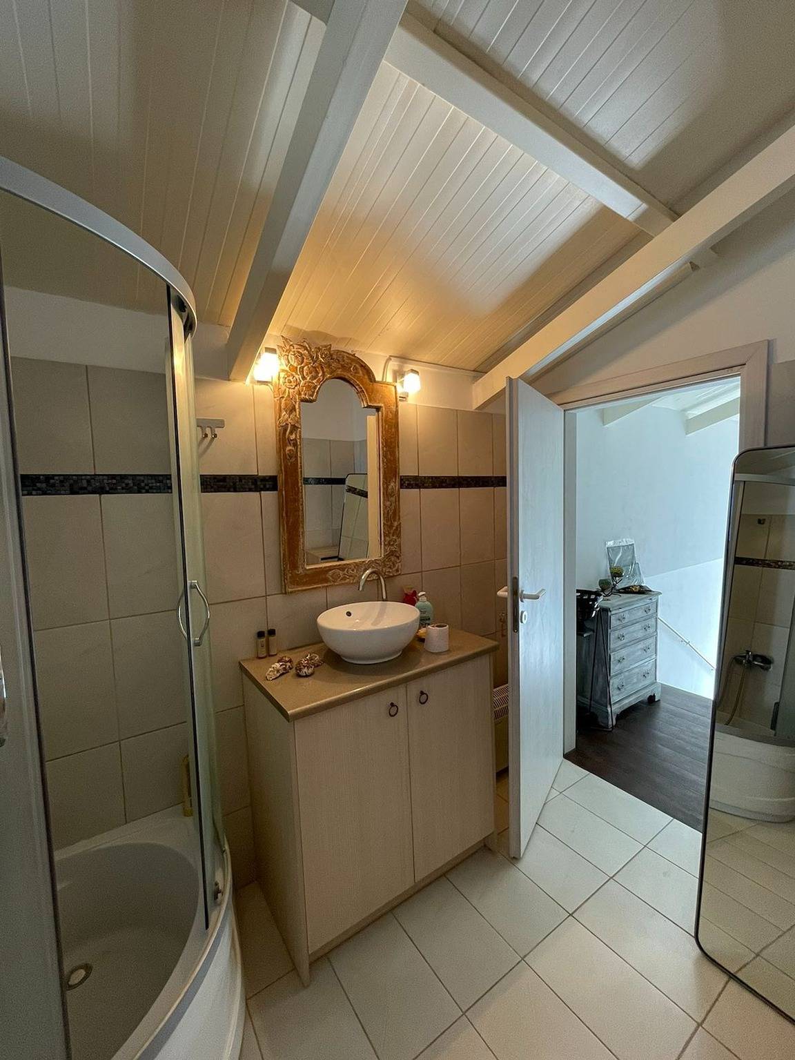 Vakantiehuis voor 4 personen met balkon in Vari, Oostkust Regio Attika