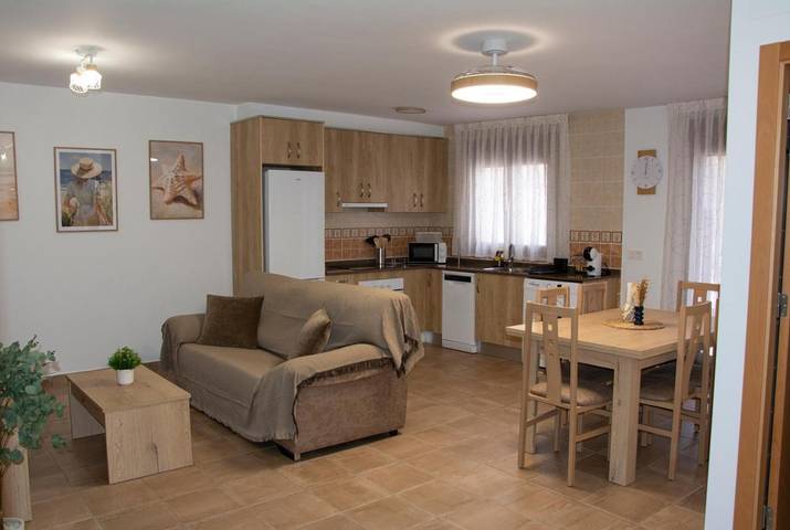 Apartamento de vacaciones para 4 personas, con vistas y balcón, Familias con niños - 1