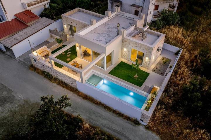 Ferienhaus für 6 Personen, mit Terrasse und Garten sowie Pool und Ausblick in Pitsidia - 2