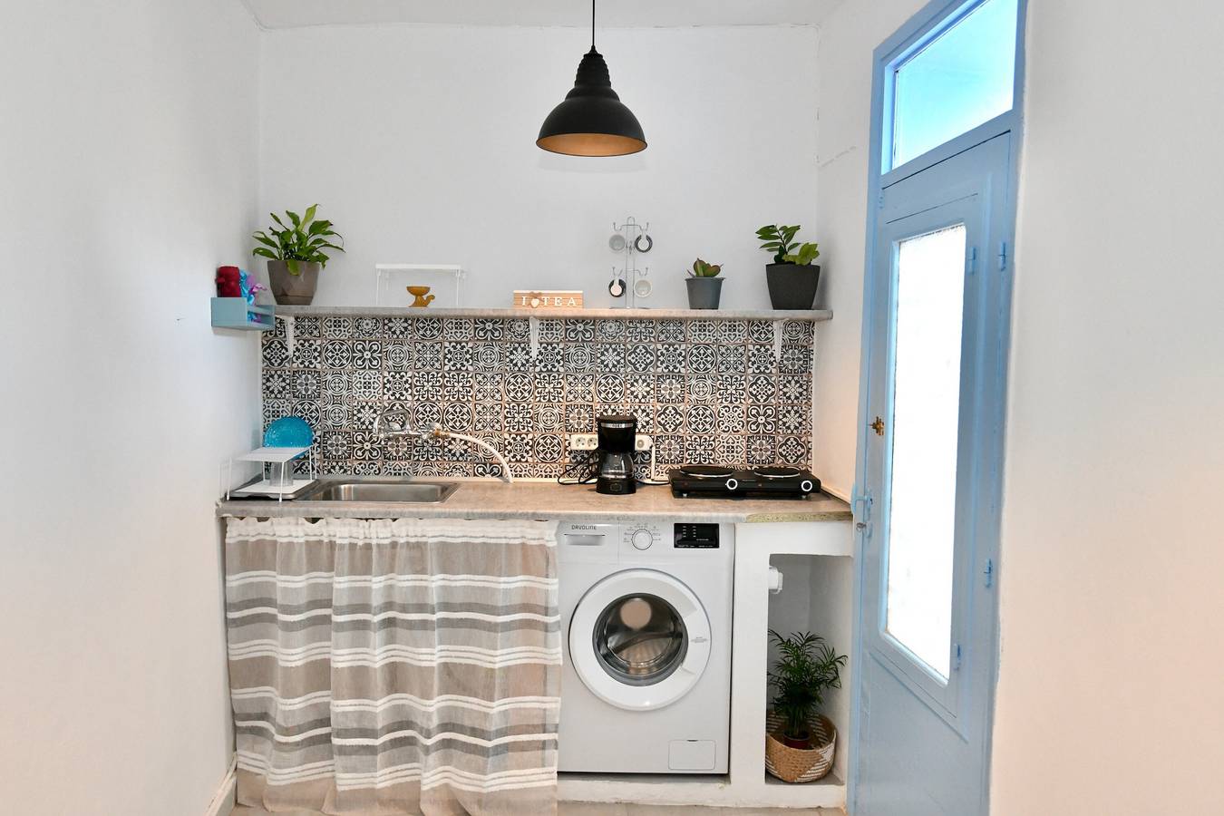 Ferienhaus „Katia's Home Erdgeschoss“ mit Gemeinschaftsgarten, Wlan und Klimaanlage in Rhodos Stadt, Rhodos