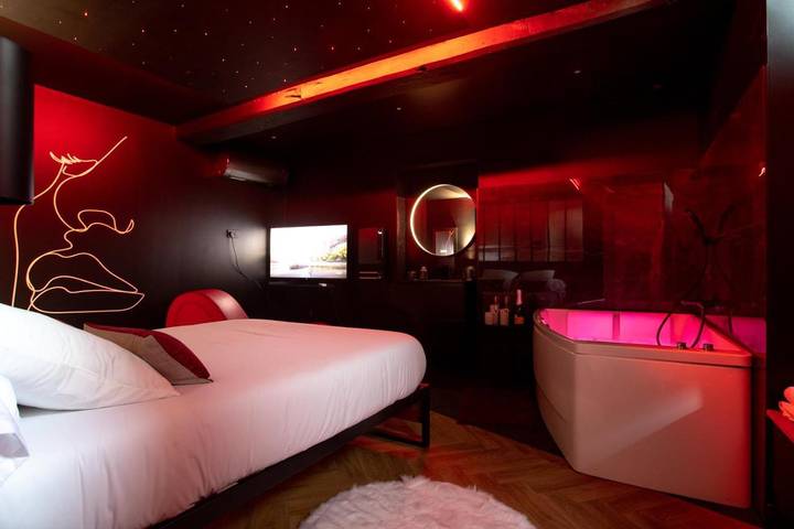 Location de vacances pour 2 personnes, avec Jacuzzi à Saint-Lambert-du-Lattay