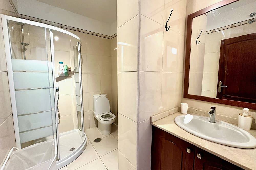 Entire apartment, Pambnb - Chic Seaview Apartment with Gym & Kids Park in Bajamar, San Cristóbal de La Laguna