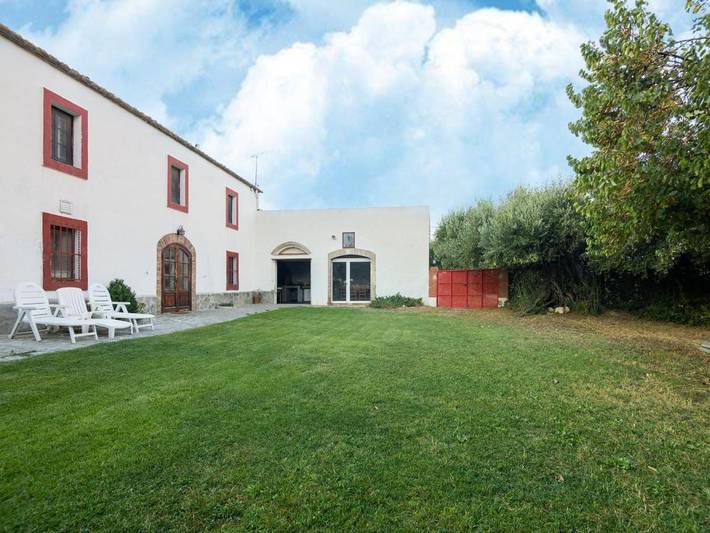 Casa rural para 10 personas, con vistas además de piscina y jardín, Se admiten mascotas en Alt Penedès - 3
