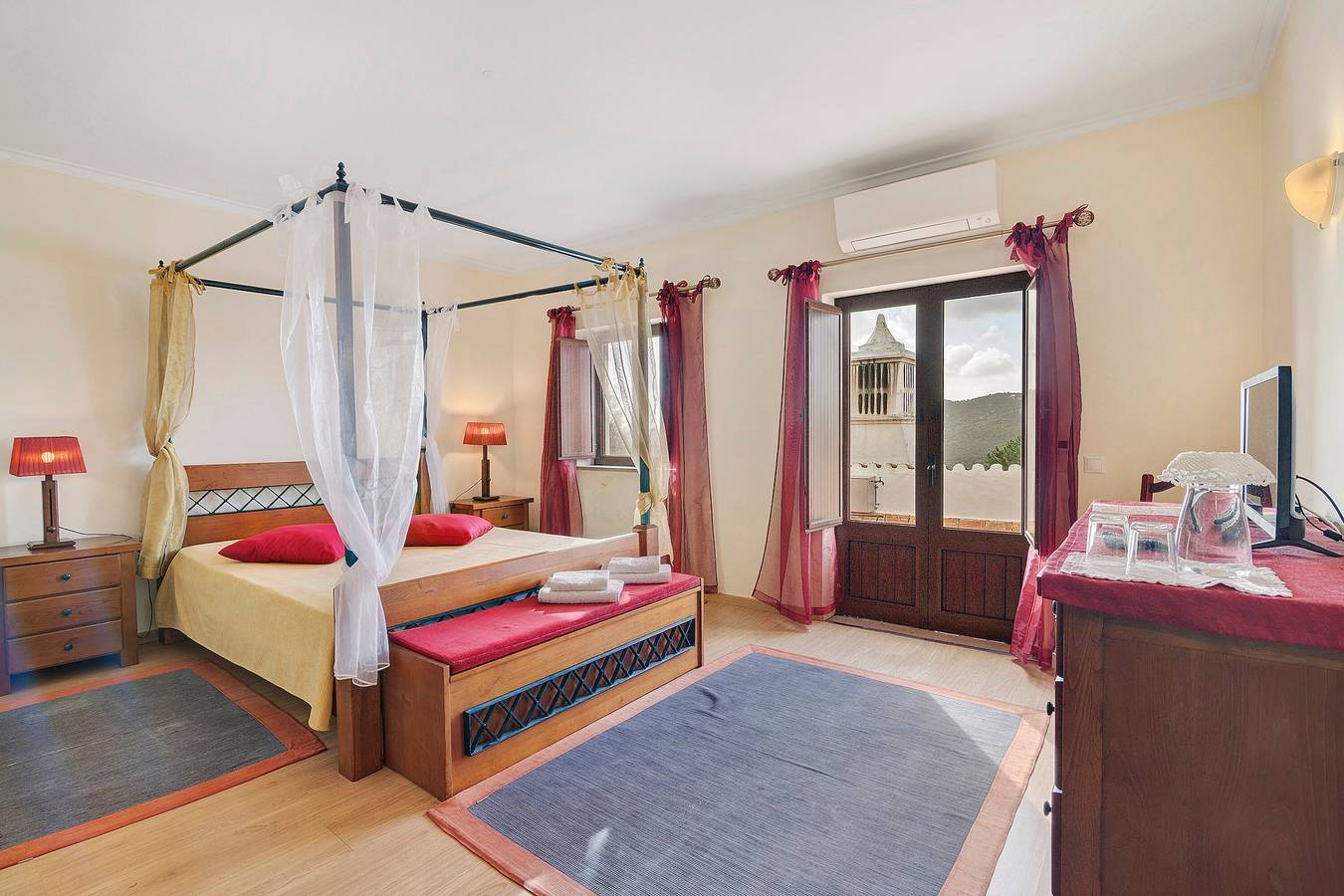 Ganze Wohnung, Apartment 'Paz E Natureza 1' mit Bergblick, Wlan und Klimaanlage in São Brás de Alportel, Faro Distrikt