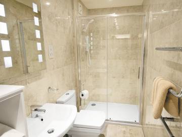 Log Cabin for 3 People in Lincolnshire, Midlands, Photo 4