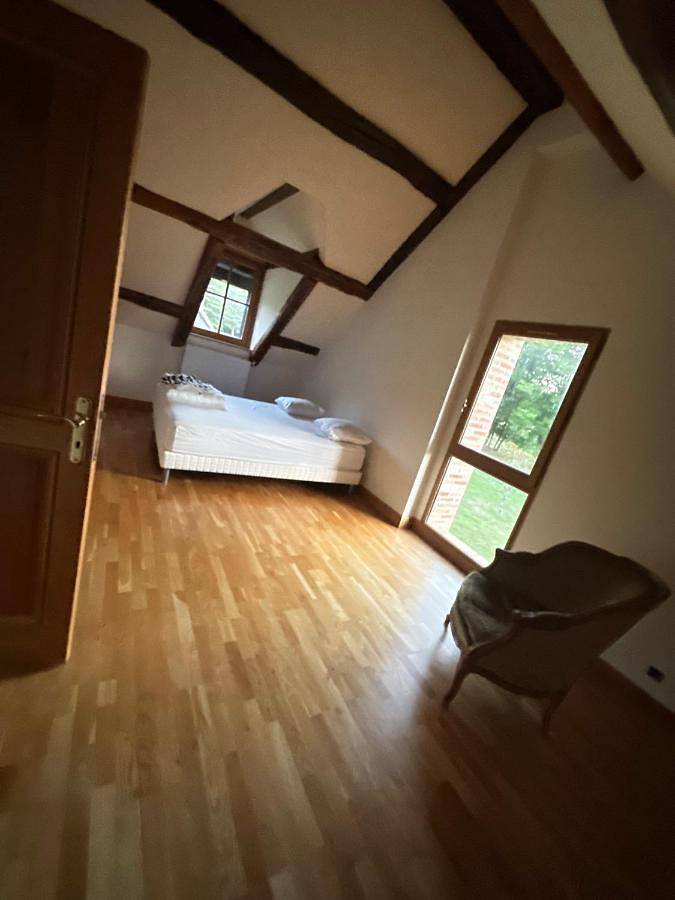 Maison de campagne pour 12 personnes, avec vue ainsi que vue sur le lac et jardin, adapté aux familles à Nançay - 2