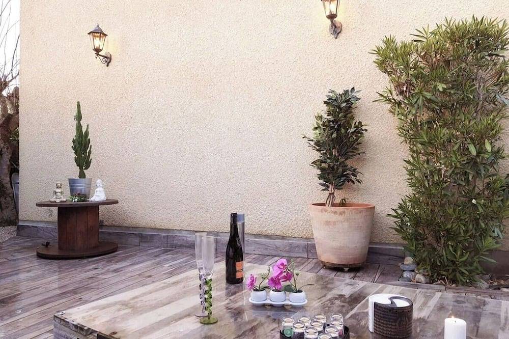 \" Patio Garonne \" Maison 3 chambres, 6 couchages, climatisation, grande terrasse in Portet-sur-Garonne, Toulouse et ses environs