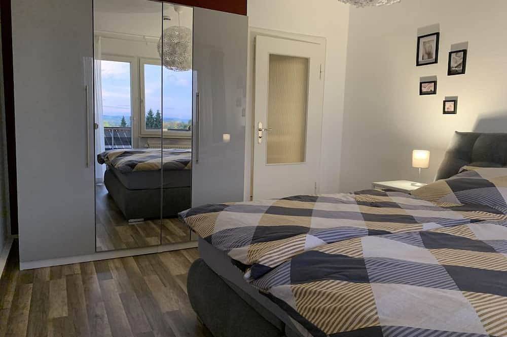 Apartamento inteiro, Ferienwohnung Weitblick in Einbeck, Weser Hills