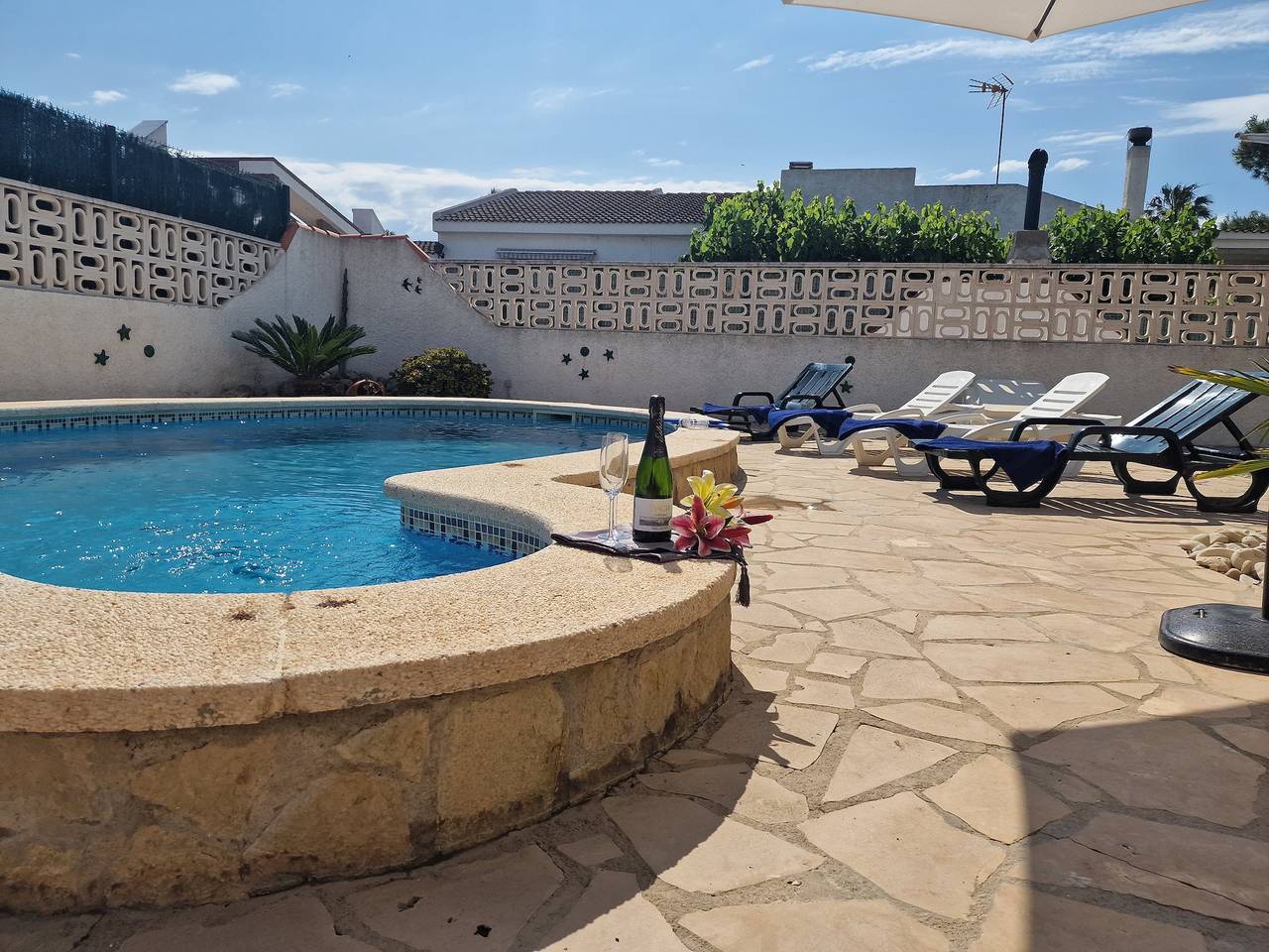 "Marianna“@Marisol: 310m zum Strand, Privat-Pool, A/C, Wifi, Hundestrand in Riumar, Delta de l'Ebre