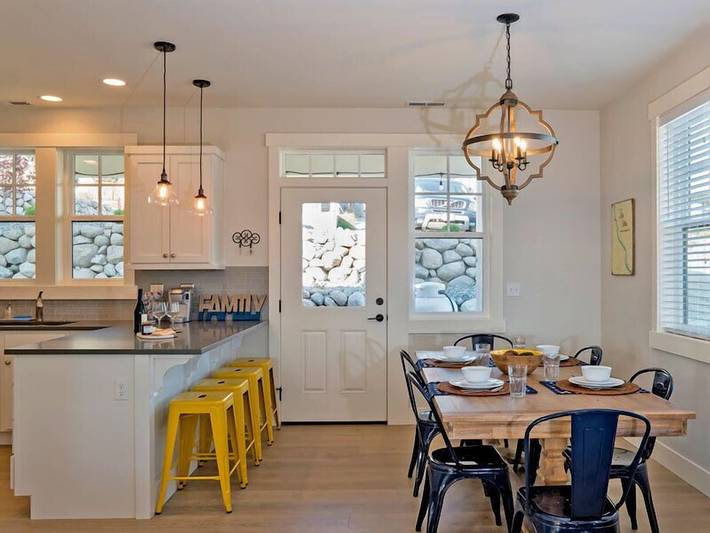 Vacation rental for 10 people, with hot tub and terrace in Lake Chelan