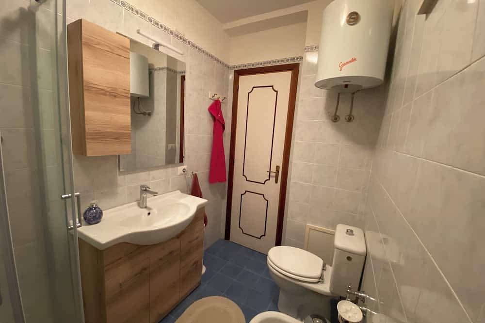 Private villa with garden 100 steps from the beach! in Platamona, Sorso