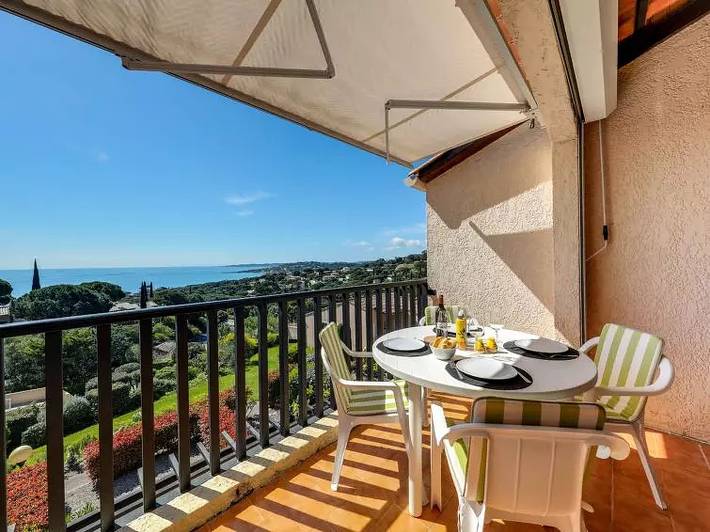 Gîte pour 4 personnes, avec jardin et piscine à Sainte-Maxime