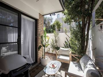 Vacation Rental for 4 Guests in Queensland, Australia, Picture 2