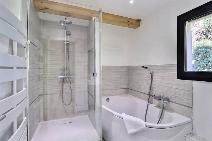 Location de vacances pour 10 personnes, avec jardin et piscine à Ventabren - 4