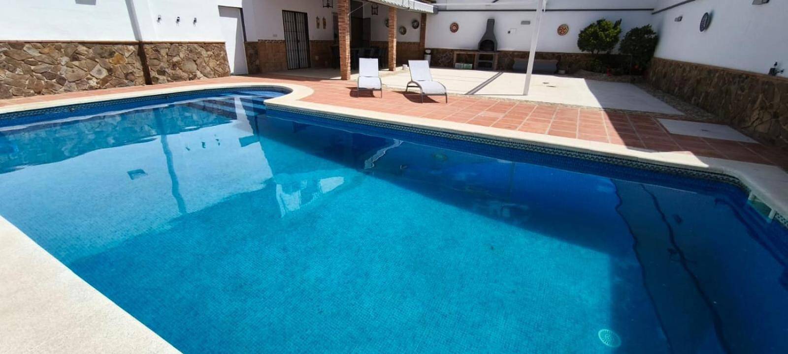 Ganze Wohnung, Casa Jade – Geräumiges Haus mit Pool und Grill in Fuente de Piedra in Málaga Provinz