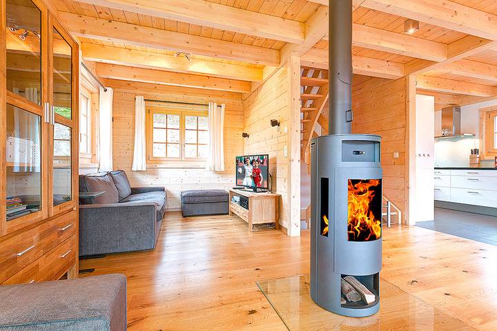 Ferienhaus für 8 Personen, mit Balkon und Terrasse sowie Ausblick in Ernen - 4