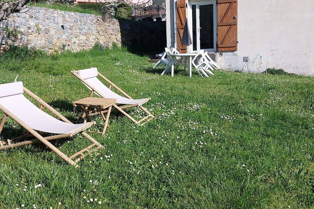 Ganze Wohnung, Le Serre - Studio with large private garden. in Belvédère, Nizza und Umgebung