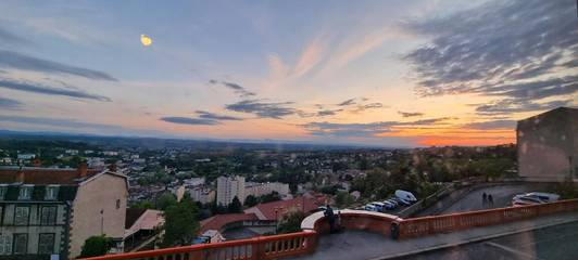Gîte pour 3 personnes, avec vue à Thiers
