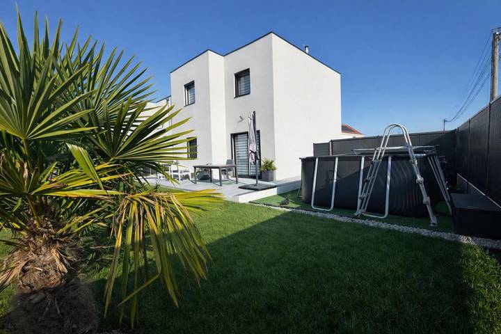 Maison de vacances pour 6 personnes, avec jardin et piscine