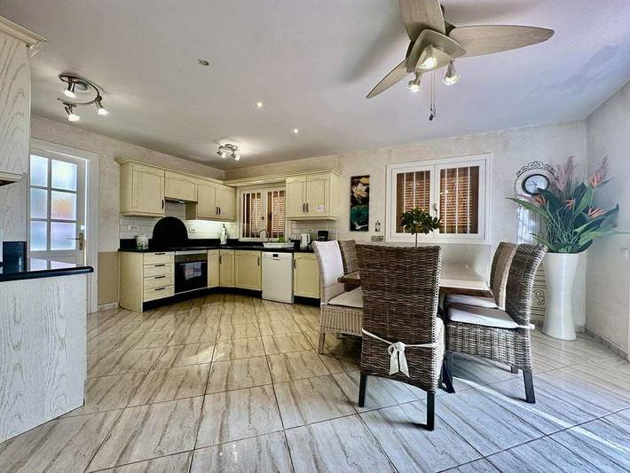 Chalet para 9 personas, con Vistas al mar y Balcón además de Terraza y Jardín en Canarias - 2