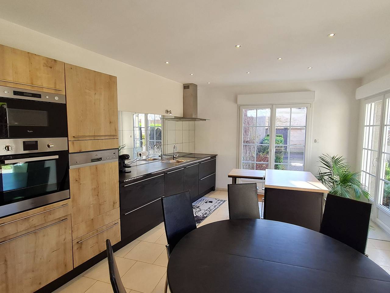 Charmantes Ferienhaus nahe Toul mit privatem Parkplatz und Terrasse in Blénod-lès-Toul, Toul