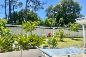 Location de vacances pour 4 personnes, avec jardin ainsi que terrasse et jacuzzi, animaux acceptés à Tarnos