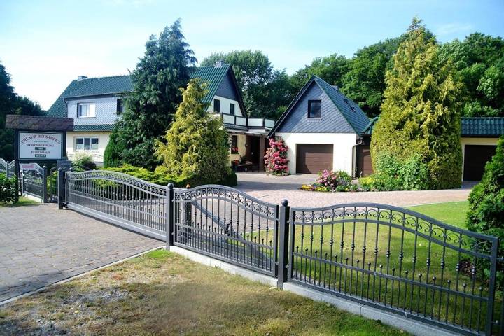 Ferienwohnung für 2 Personen, mit Terrasse und Garten sowie Sauna und Ausblick