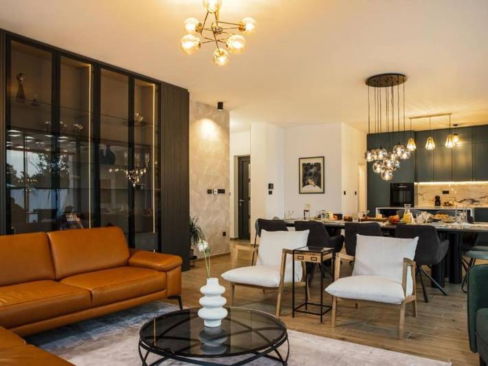 Luxury Villa Lara with Heated Pool, Hot-Tub and Sauna - Six Bedroom Villa with Pool in Imotski, Makarska Riviera