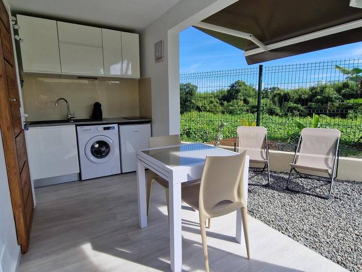 Maison d’hôte pour 2 personnes, avec terrasse et piscine ainsi que vue et jardin en Guadeloupe - 3