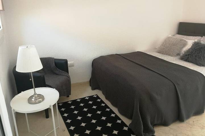 Gîte pour 3 personnes, avec piscine, animaux acceptés à La Línea de la Concepción - 3