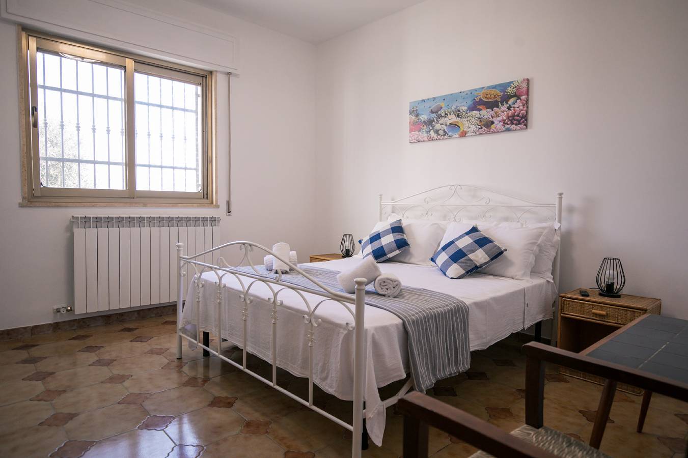 Gemütliche 2BR Wohnung in der Nähe von Torre Santa Sabina - Parkplatz/Waschmaschine/Wifi in Pantanagianni, Torre Santa Sabina