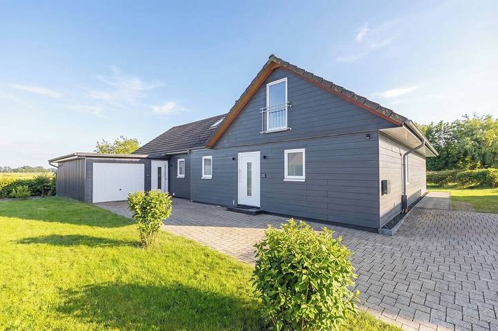 Ferienwohnung für 4 Personen, mit Terrasse und Garten in Uelvesbüll