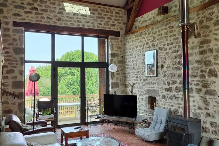 Location de vacances pour 10 personnes à Lormes