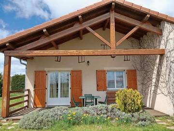 Gîte pour 4 personnes, avec jardin et vue dans Lac du Bouchet