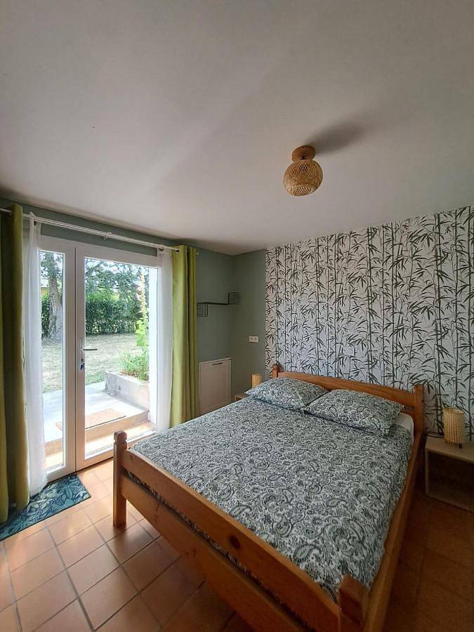 Gîte pour 2 personnes, avec jardin ainsi que vue et terrasse à Buzet-sur-Baïse - 2
