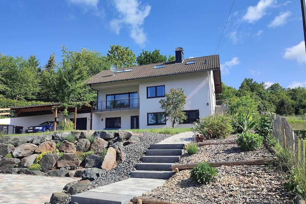 Ferienhaus Franzi mit Grill, Garten u. Terrasse, ruhiger Ortsrandlage bis 6 Pers in Grebenhain, Vogelsberg Region
