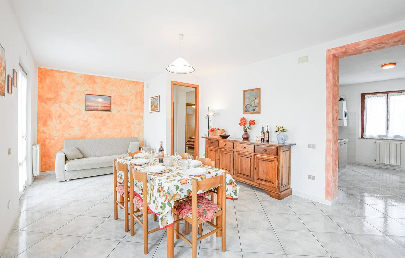 Apartamento vacacional entero, Retiro paradisíaco junto al lago con piscina y aparcamiento in Castiglione del Lago, Lago Trasimeno