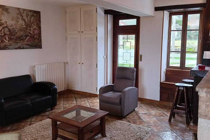 Location de vacances pour 4 personnes à Moulins-Engilbert - 4