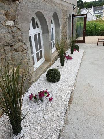 Gîte pour 7 personnes, avec jardin et jacuzzi à Hôpital-Camfrout