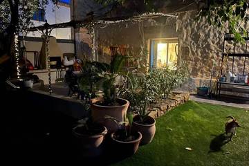 Gîte pour 10 personnes, avec jardin à Miramas