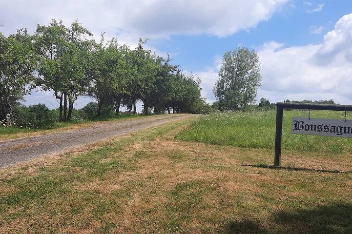 Location de vacances pour 14 personnes à Marnac